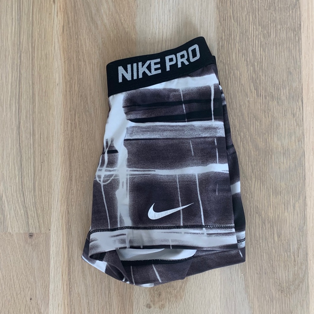 🛑sold on Depop 🛑Nike pro spandex